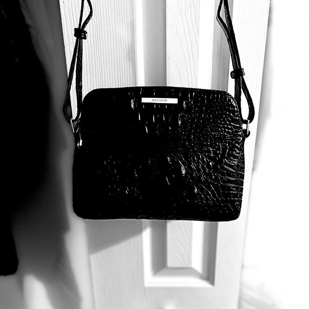 Brahmin crossbody in excellent condition!